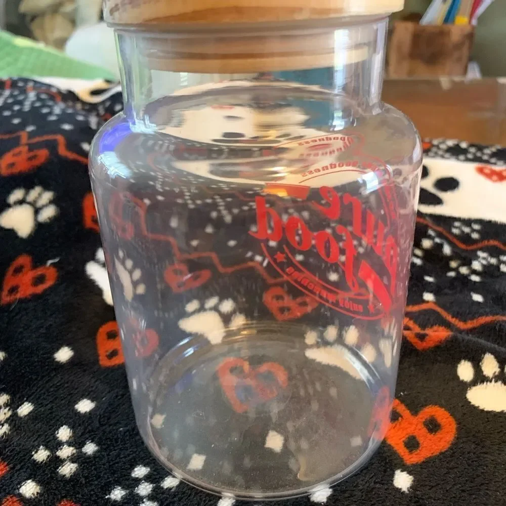 N/A glass jars